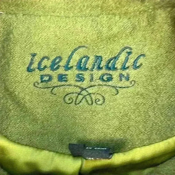 Icelandic Designs women’s size small wool short button up lined jacket pockets - Picture 2 of 9